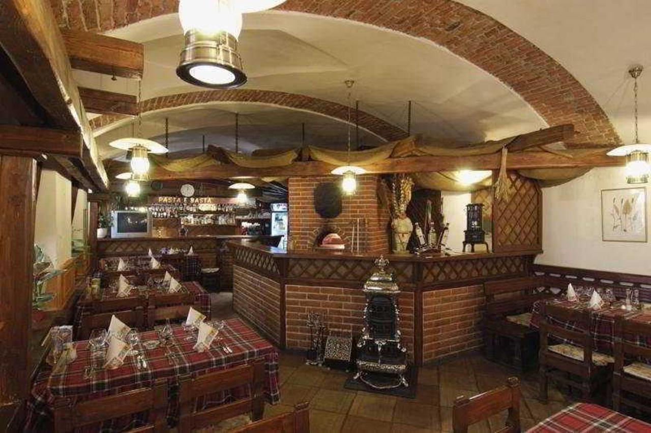 Hostel Junior Praag Buitenkant foto
