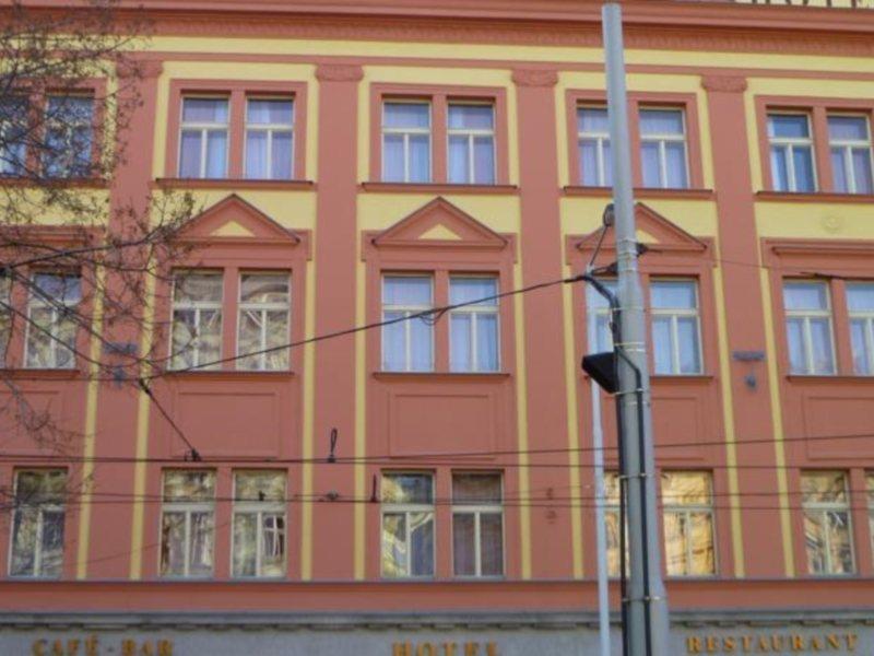 Hostel Junior Praag Buitenkant foto